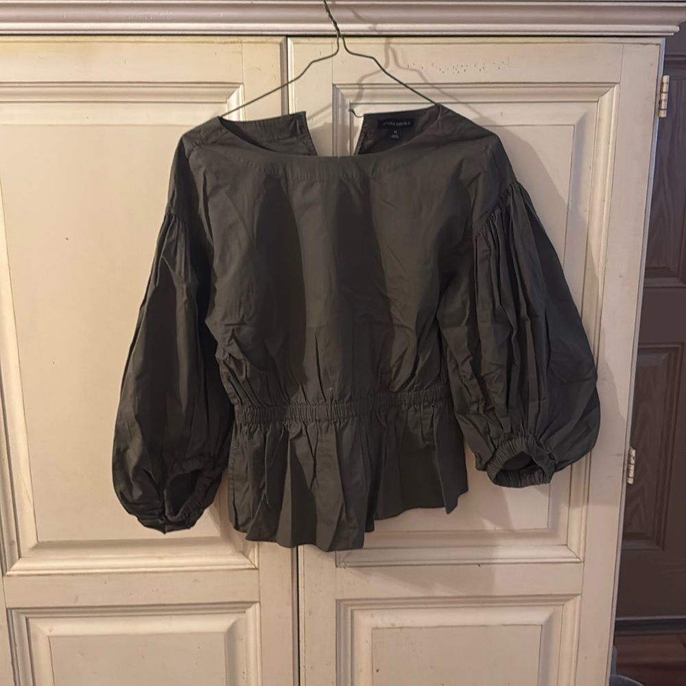 Olive green puffy poet sleeve peplum banana, republic blouse